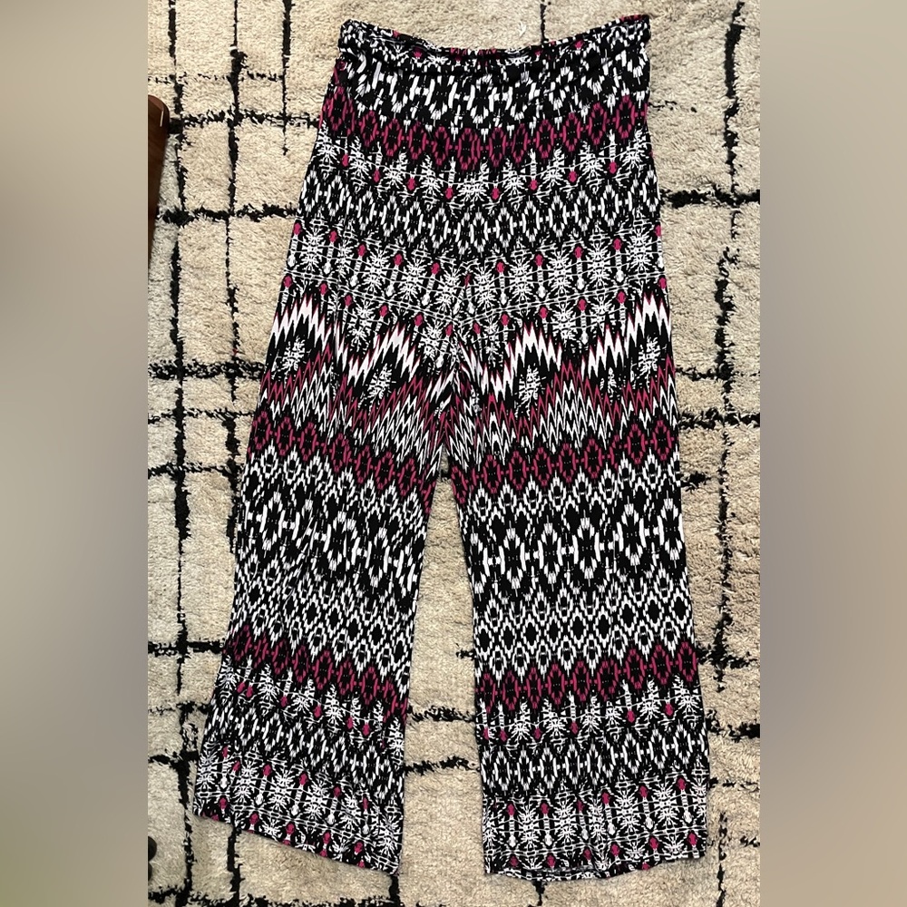 Wide leg pants